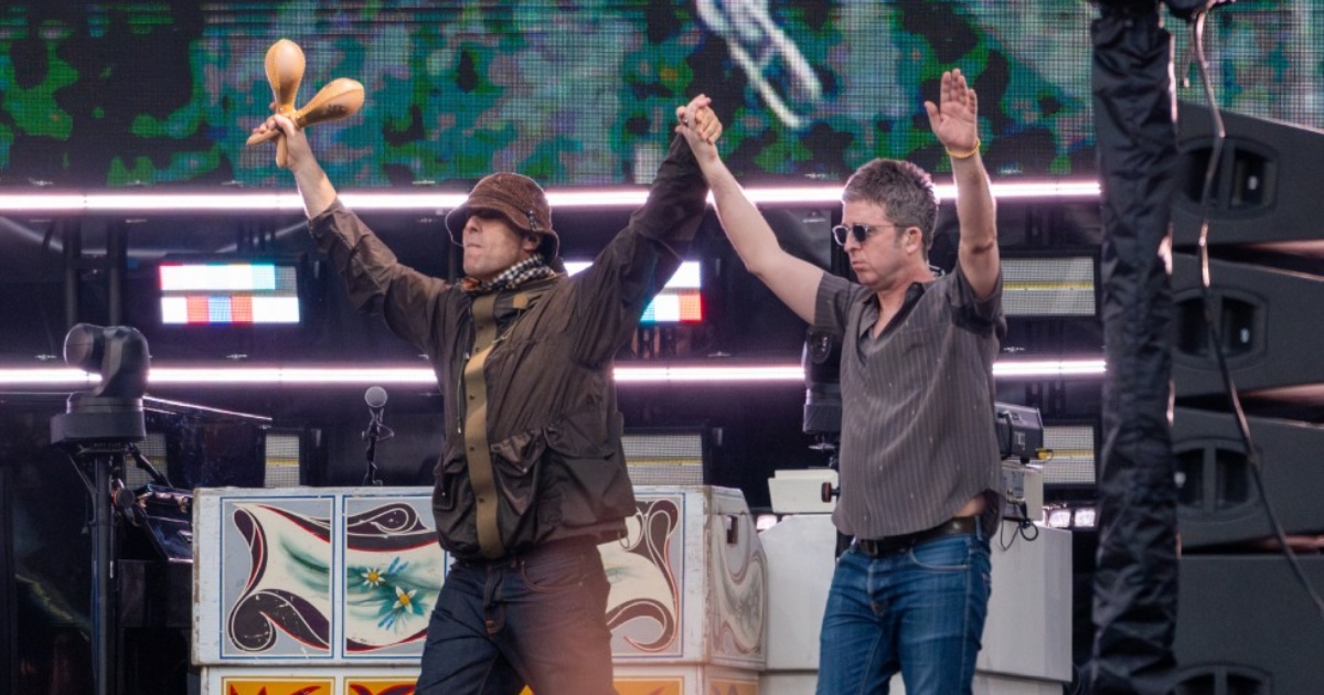 Oasis é proibido de jogar instrumentos na plateia,entenda