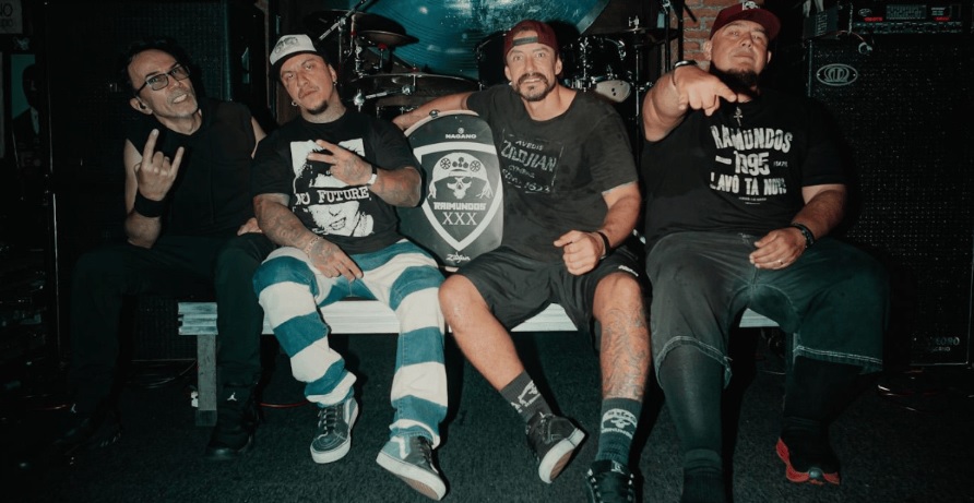 Raimundos farão a abertura dos shows do Guns N' Roses no Brasil