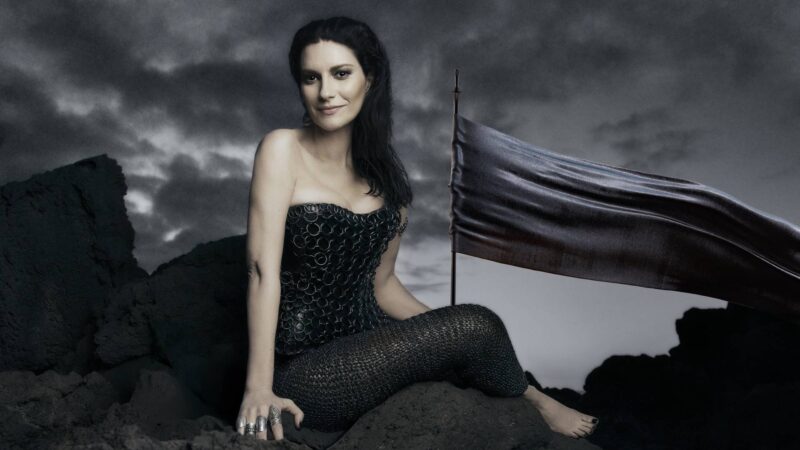 Laura Pausini anuncia maior turnê da carreira, com primeiro show em estádio no Brasil