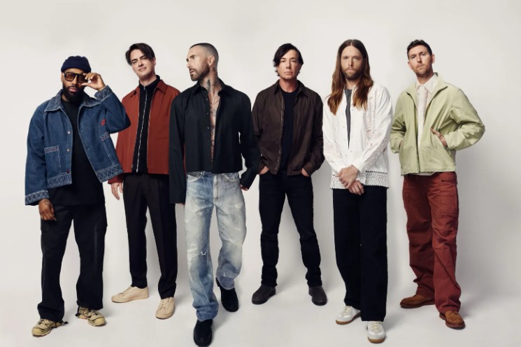 Maroon 5 anuncia novo álbum, "Love Is Like", e lança o single "All Night"